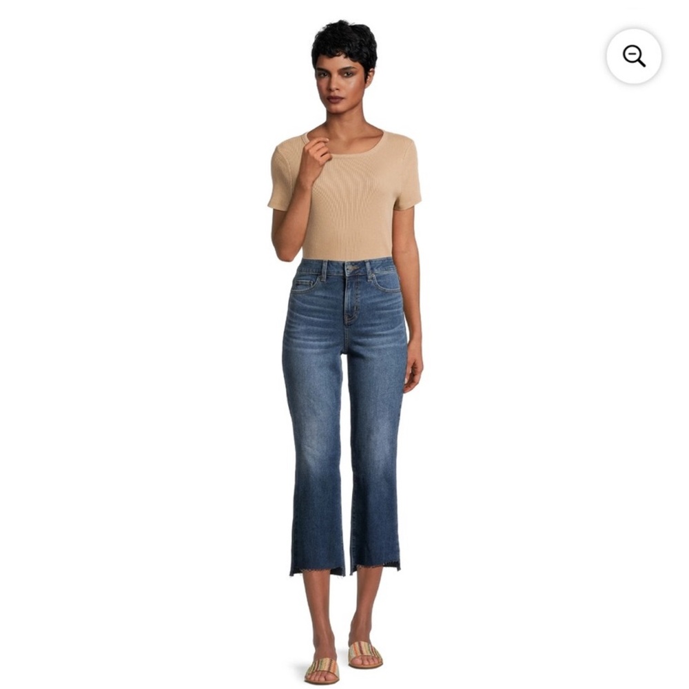 Time and Tru Women's High Rise Step Hem Kick Flare Jeans Size 12 Inseam 26"